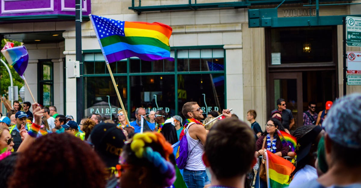 Why Feather Flags Are an Effective Advertising Tool